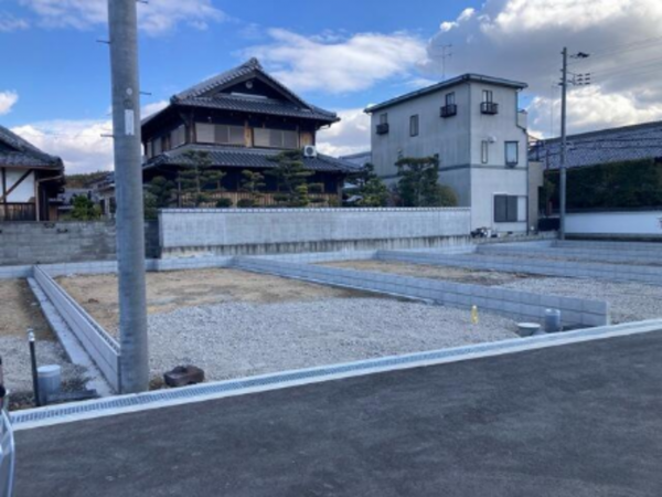 岸和田市三田町、新築一戸建ての画像です