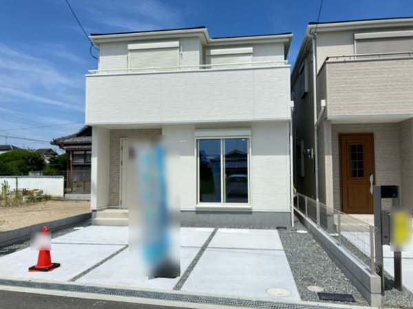 岸和田市三田町、新築一戸建ての画像です