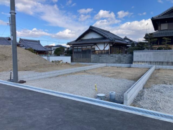 岸和田市三田町、新築一戸建ての画像です