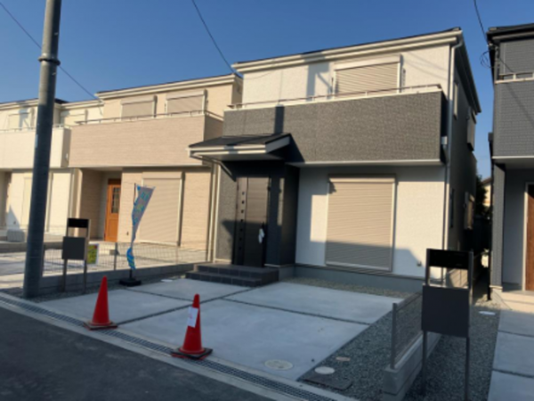 岸和田市三田町、新築一戸建ての画像です