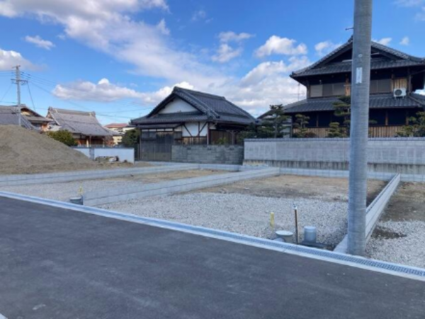 岸和田市三田町、新築一戸建ての画像です