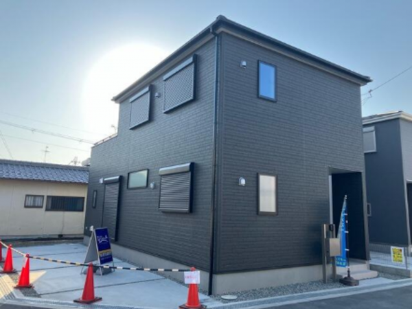 岸和田市三田町、新築一戸建ての画像です