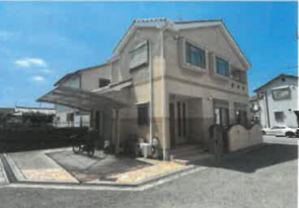 岸和田市中井町、中古一戸建ての外観画像です