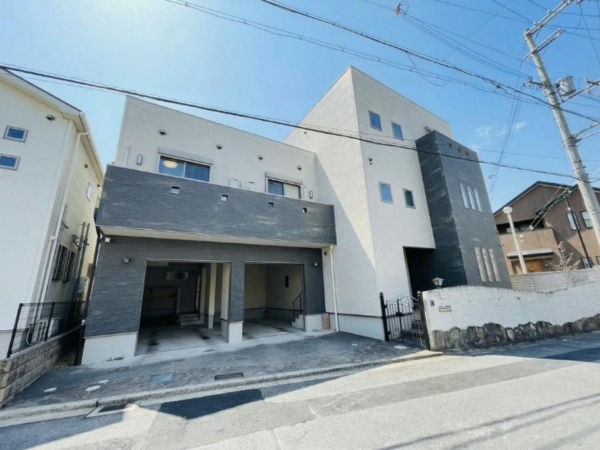 岸和田市沼町、中古一戸建ての画像です