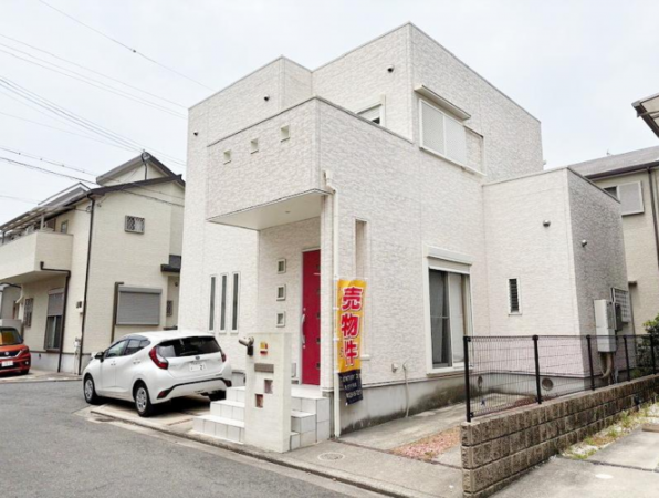 岸和田市藤井町、中古一戸建ての画像です
