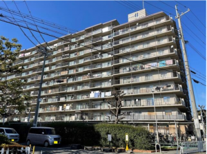 岸和田市下野町、マンションの画像です