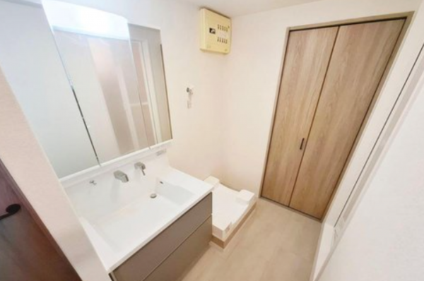 岸和田市下野町、マンションの画像です