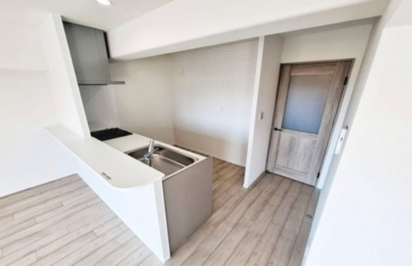 岸和田市下野町、マンションの画像です