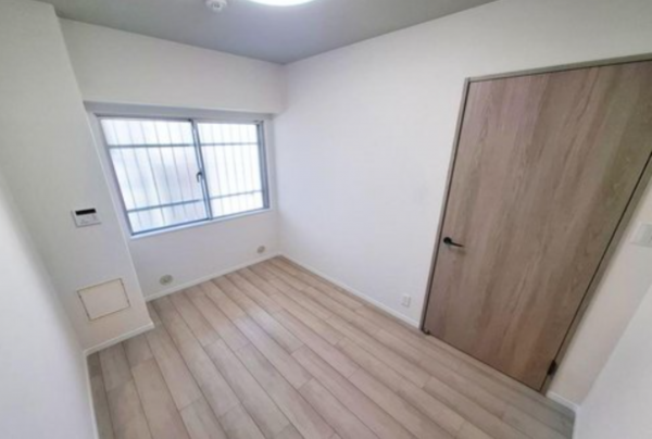 岸和田市下野町、マンションの画像です