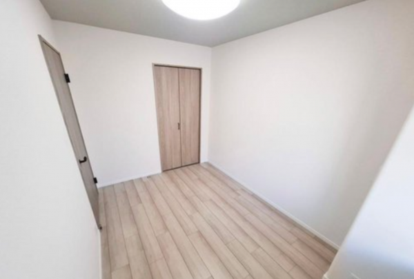 岸和田市下野町、マンションの画像です