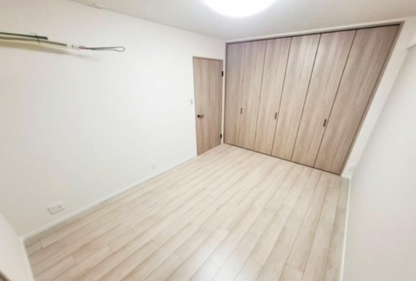 岸和田市下野町、マンションの画像です