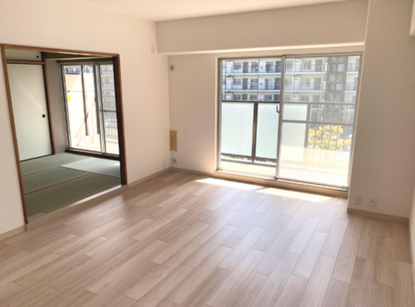岸和田市下野町、マンションの画像です
