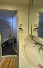 岸和田市港緑町、マンションの画像です