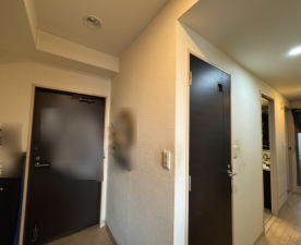 岸和田市港緑町、マンションの画像です