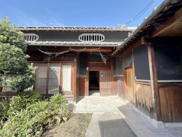 岸和田市阿間河滝町、中古一戸建ての画像です