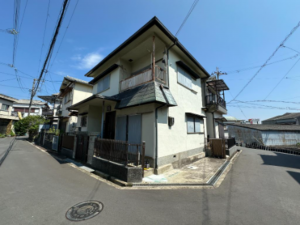 貝塚市王子、中古一戸建ての画像です