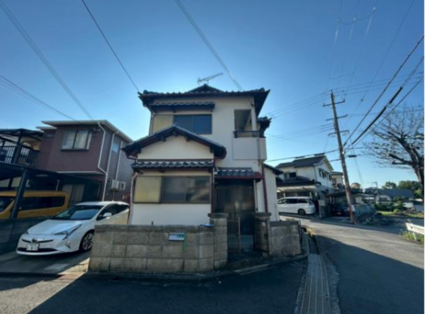 泉南郡熊取町五月ケ丘、中古一戸建ての画像です