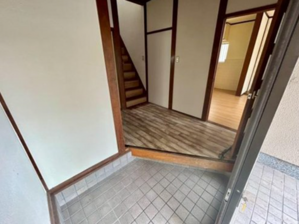 泉南郡熊取町山の手台、中古一戸建ての画像です