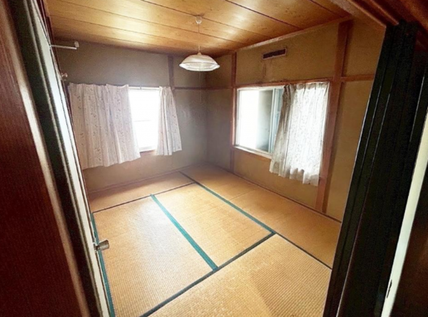 泉佐野市高松北、中古一戸建ての画像です