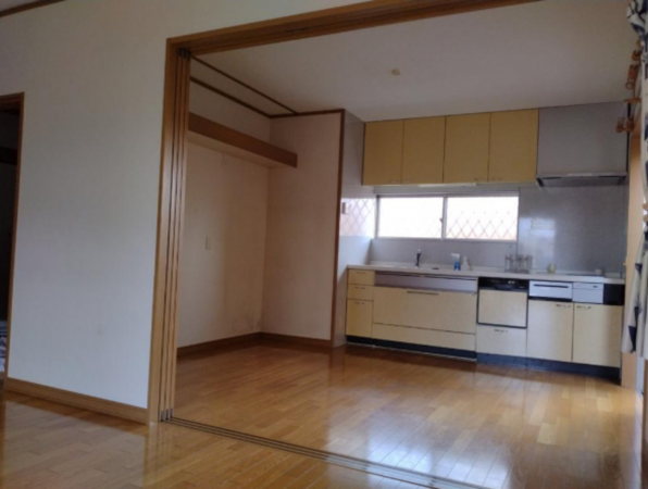 岸和田市西之内町、中古一戸建ての画像です