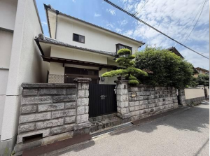 岸和田市並松町、中古一戸建ての画像です