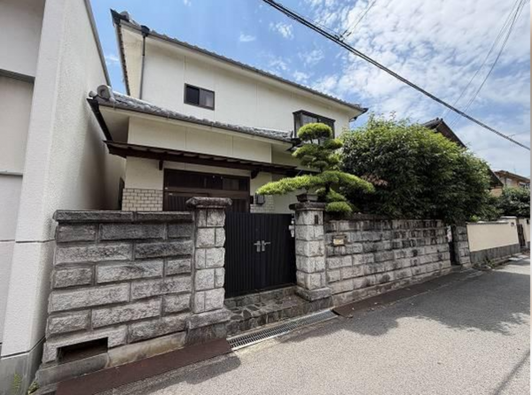 岸和田市並松町、中古一戸建ての画像です