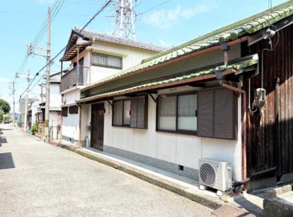 泉佐野市中庄、中古一戸建ての画像です