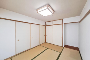 泉佐野市上町、マンションの画像です