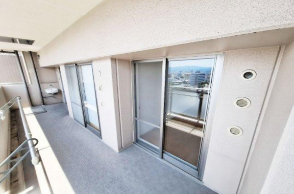 泉佐野市上町、マンションの画像です