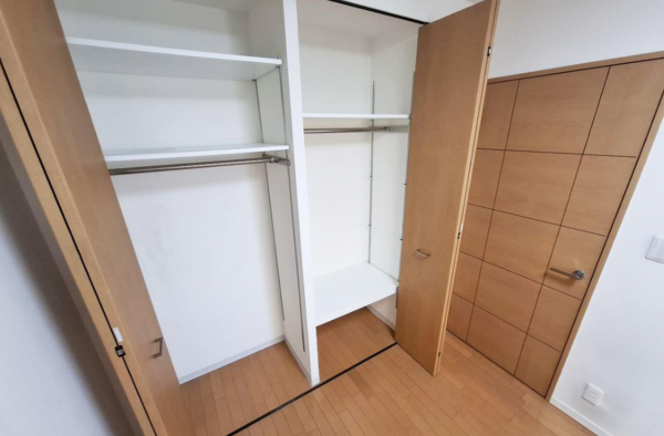 泉佐野市上町、マンションの画像です