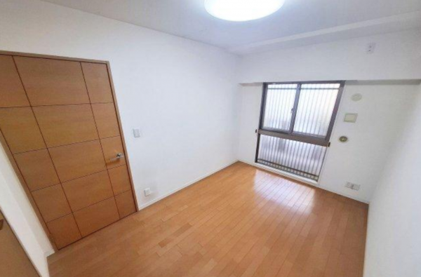 泉佐野市上町、マンションの画像です