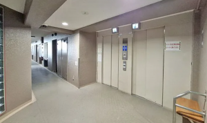 貝塚市澤、マンションの画像です