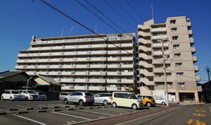 貝塚市澤、マンションの画像です