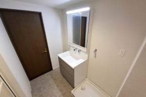 貝塚市澤、マンションの画像です