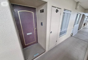 貝塚市澤、マンションの画像です