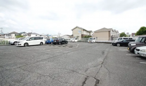 貝塚市澤、マンションの画像です