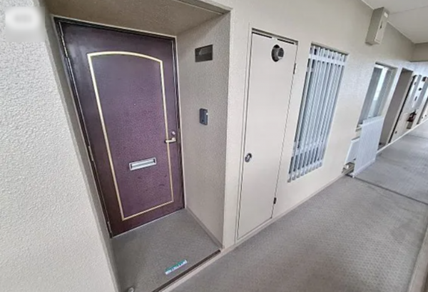 貝塚市澤、マンションの画像です