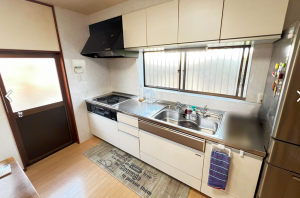 岸和田市東ケ丘町、中古一戸建ての画像です