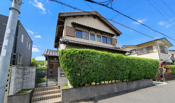 岸和田市東ケ丘町、中古一戸建ての画像です