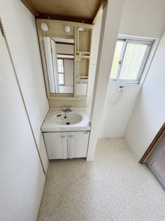 岸和田市西之内町、中古一戸建ての画像です