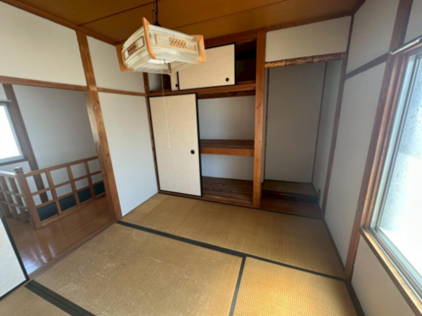泉佐野市野出町、中古一戸建ての画像です