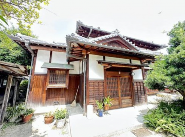 貝塚市新井、中古一戸建ての画像です