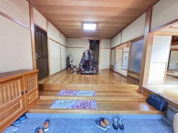 貝塚市新井、中古一戸建ての画像です