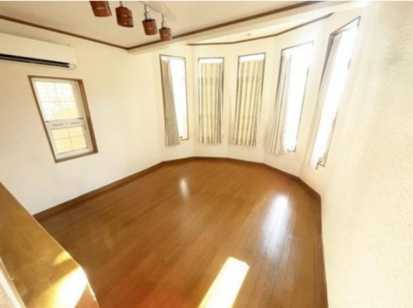 貝塚市王子、中古一戸建ての画像です