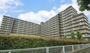 泉佐野市羽倉崎、マンションの画像です