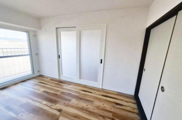 泉佐野市羽倉崎、マンションの画像です