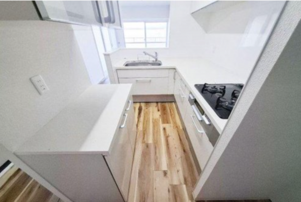 泉佐野市羽倉崎、マンションの画像です