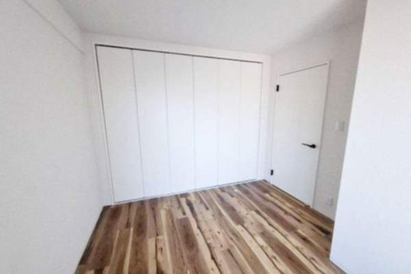 泉佐野市羽倉崎、マンションの画像です