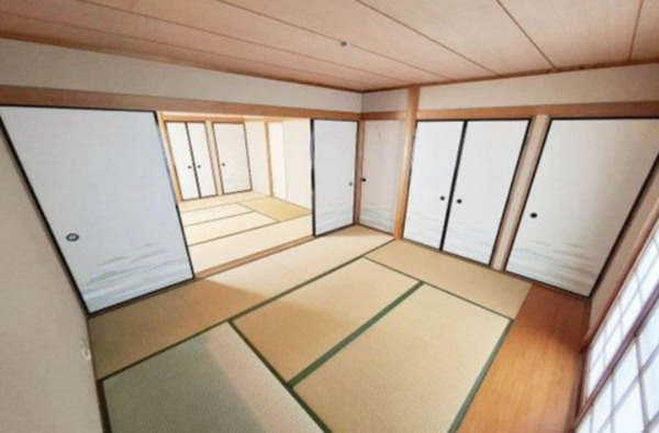 貝塚市二色、中古一戸建ての画像です