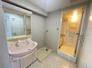 貝塚市二色、マンションの画像です